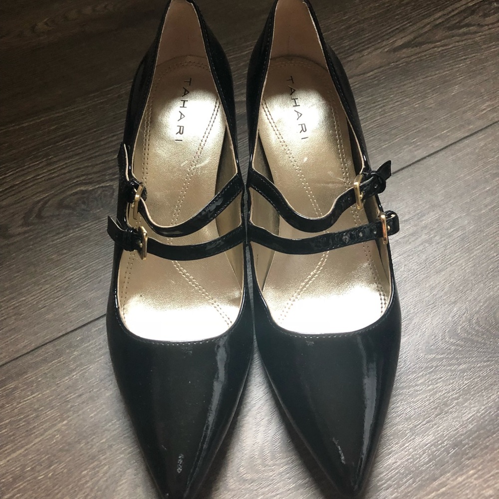 Tahari black heels